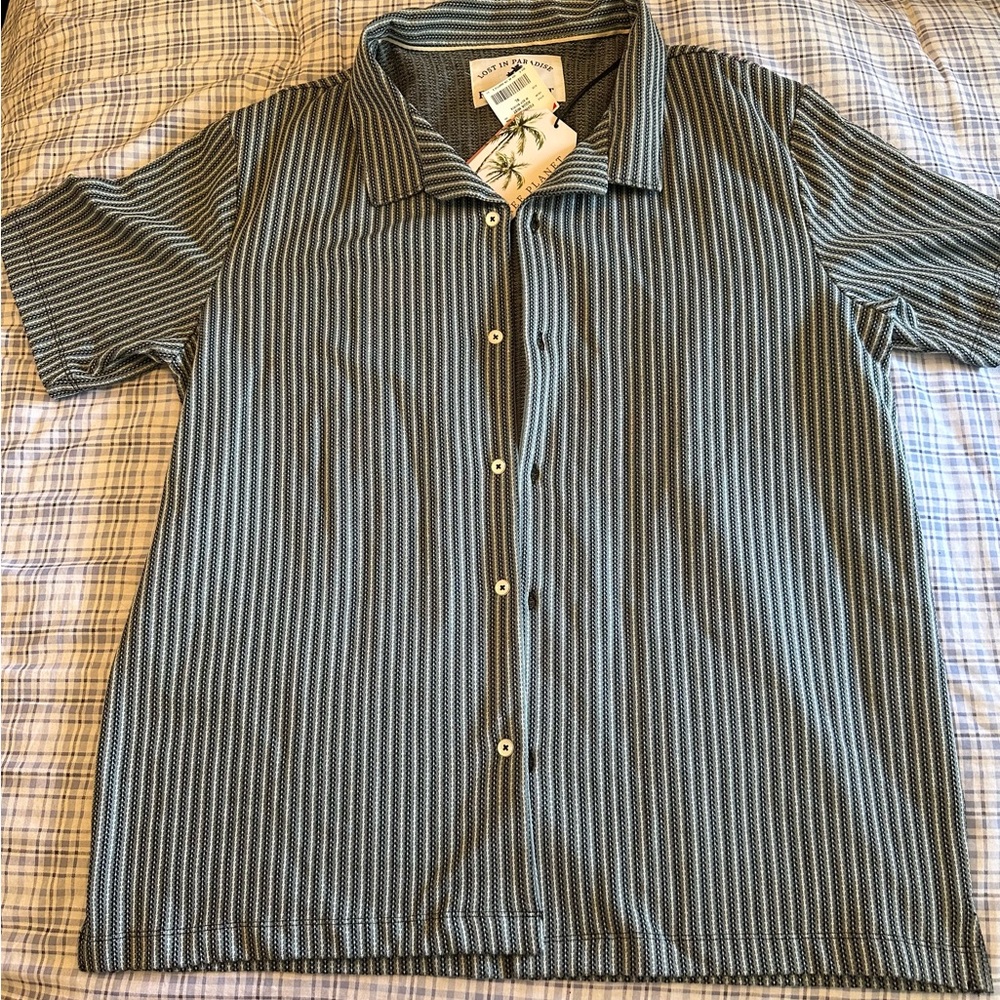 Lost In Paradise short sleeve shirt